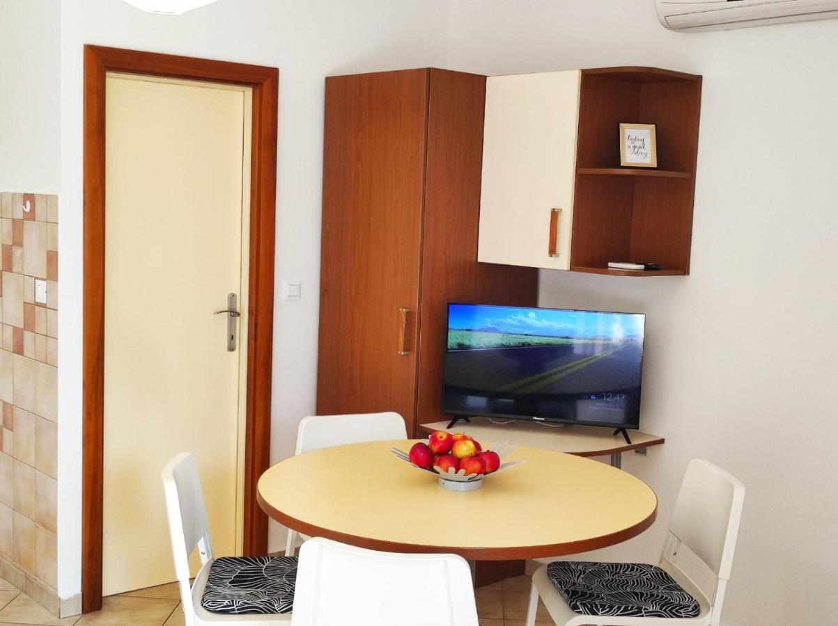 Apartment Rose Крк Экстерьер фото