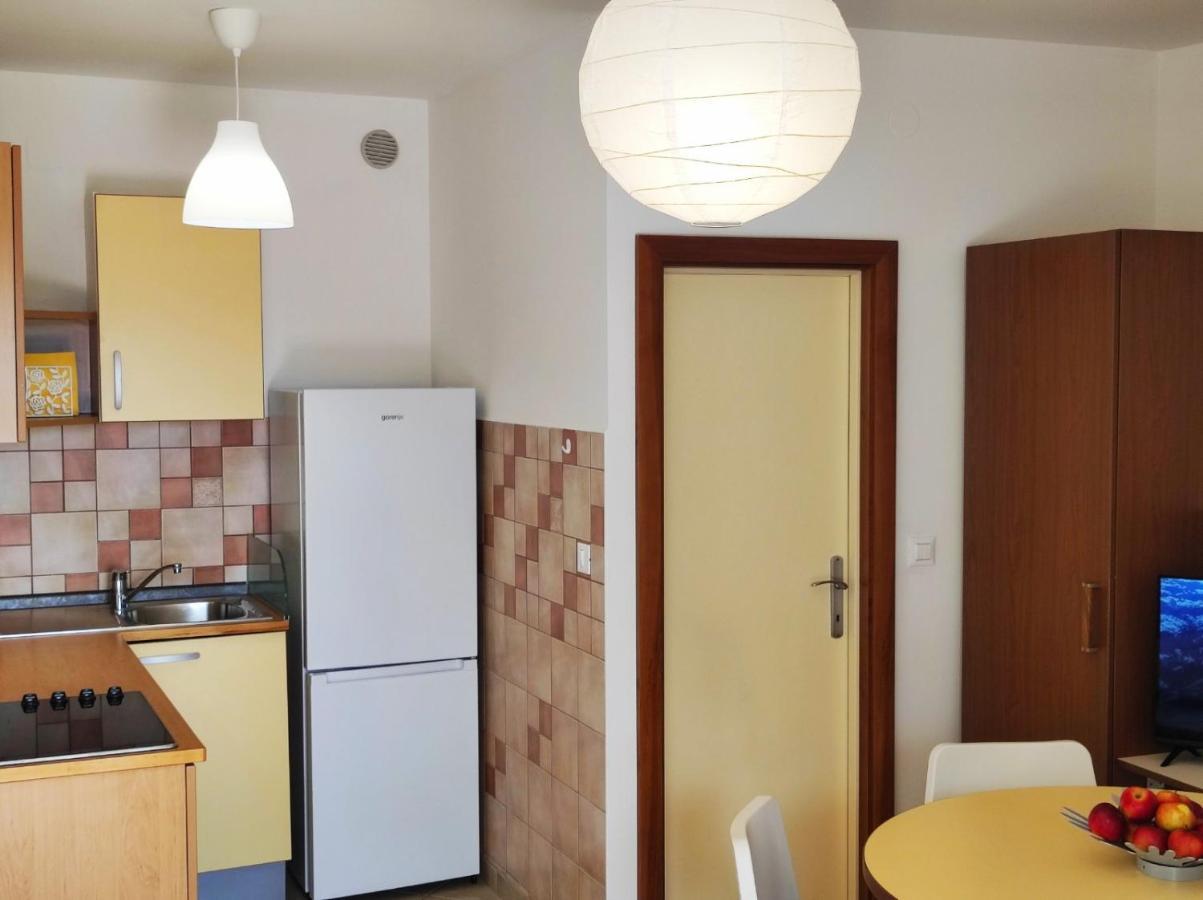 Apartment Rose Крк Экстерьер фото